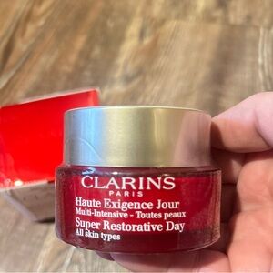 Clarins Super Restorative Day Cream -Wrinkle Smoother 1.7 oz 50mL -Imperfect Box